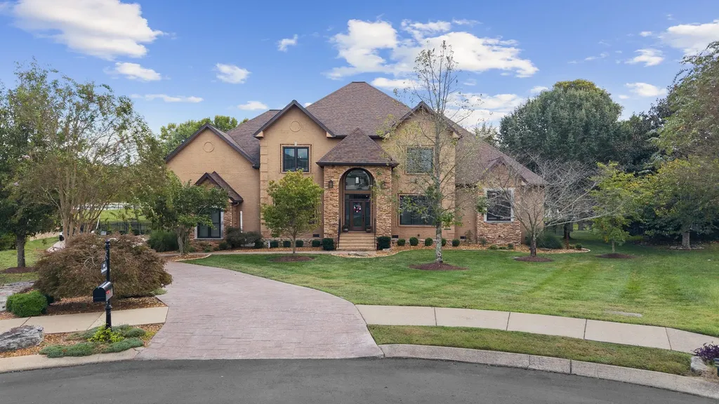 824 Stonebrook Drive Lebanon TN 37087