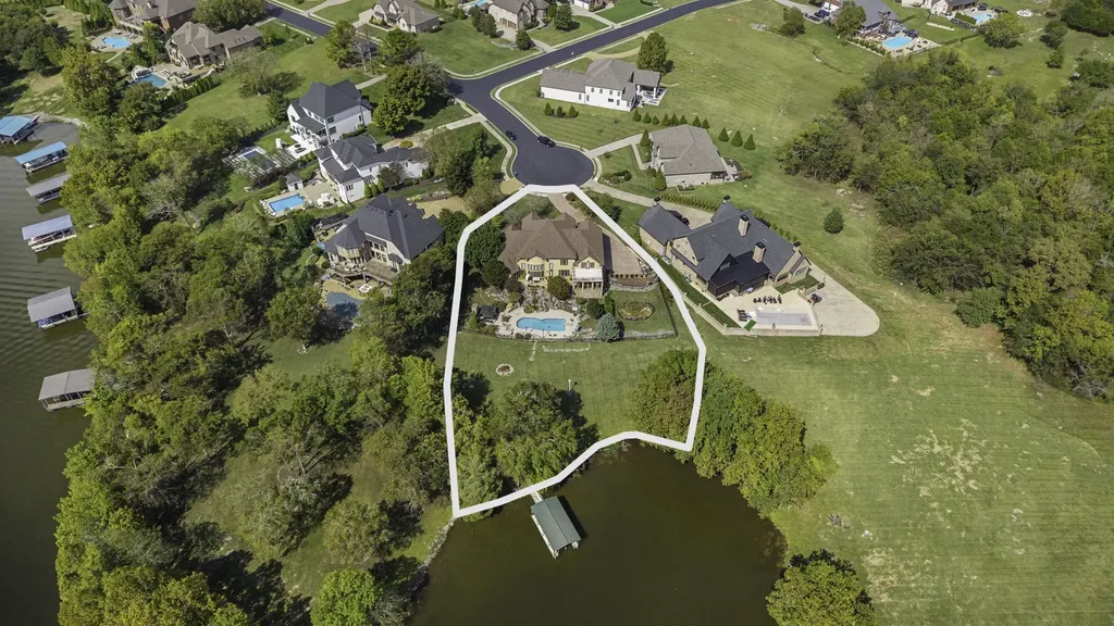 824 Stonebrook Drive Lebanon TN 37087