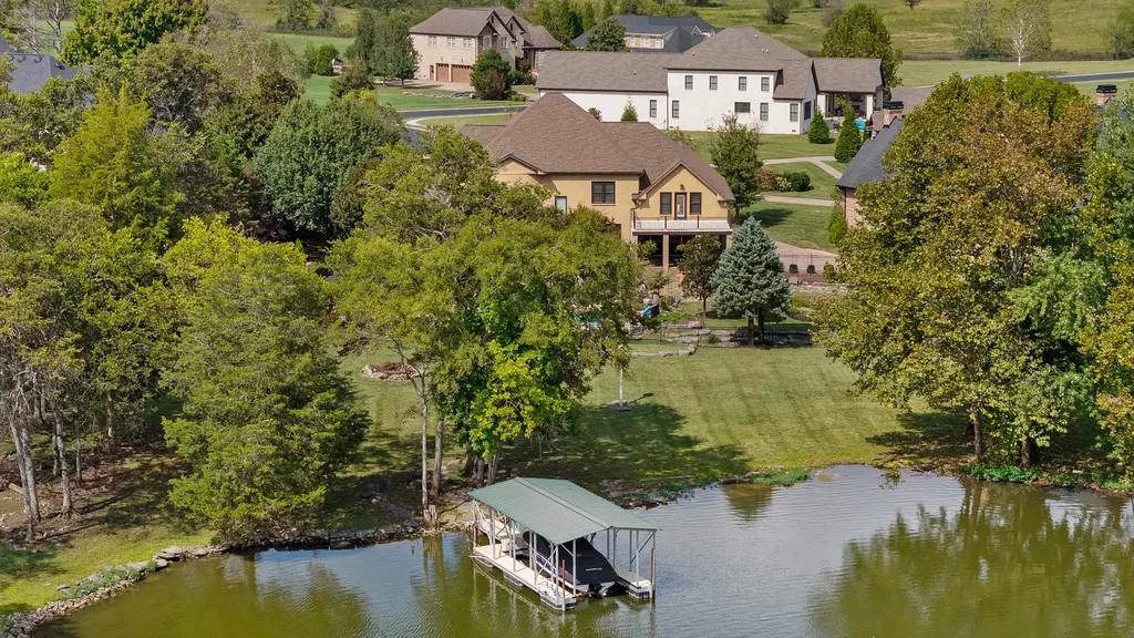 824 Stonebrook Drive Lebanon TN 37087