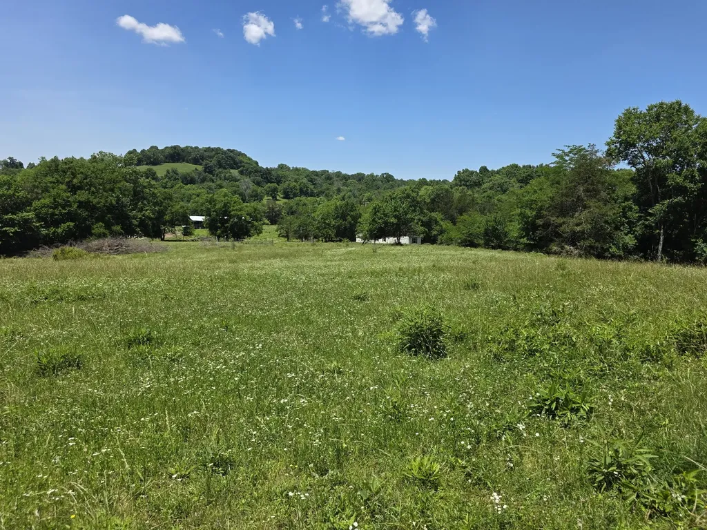 144 Heine Lane Hartsville TN 37074