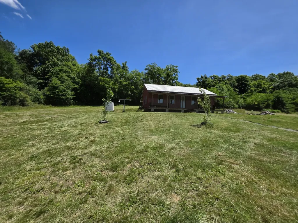 144 Heine Lane Hartsville TN 37074