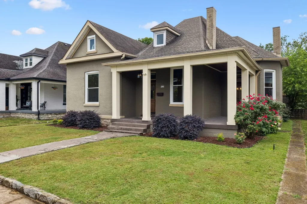 913 15th Ave, S Nashville TN 37212