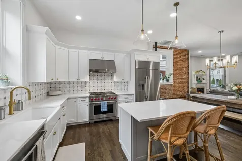 913 15th Ave, S Nashville TN 37212