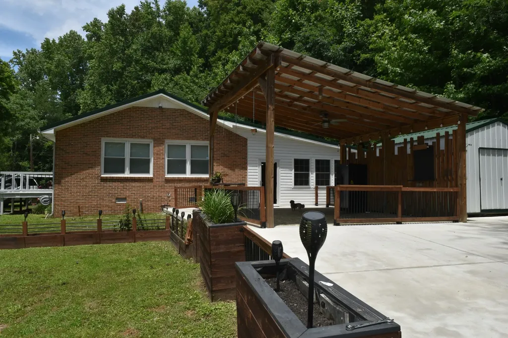 1331 Turkey Creek Loop Tullahoma TN 37388