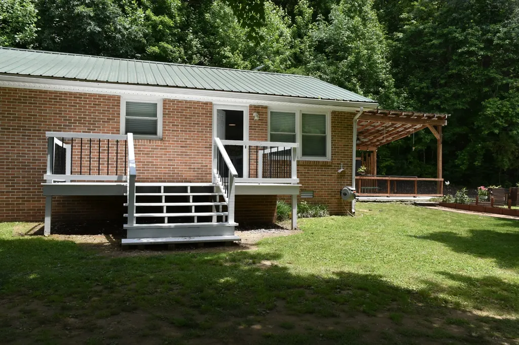 1331 Turkey Creek Loop Tullahoma TN 37388