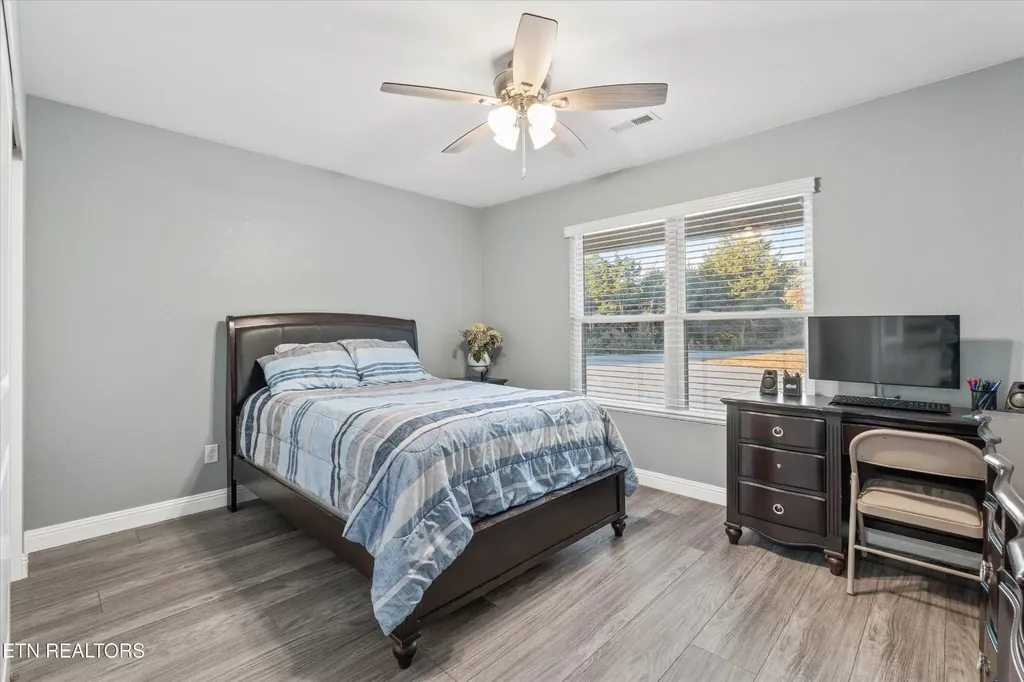 313 Sunrise Trail Dandridge TN 37725