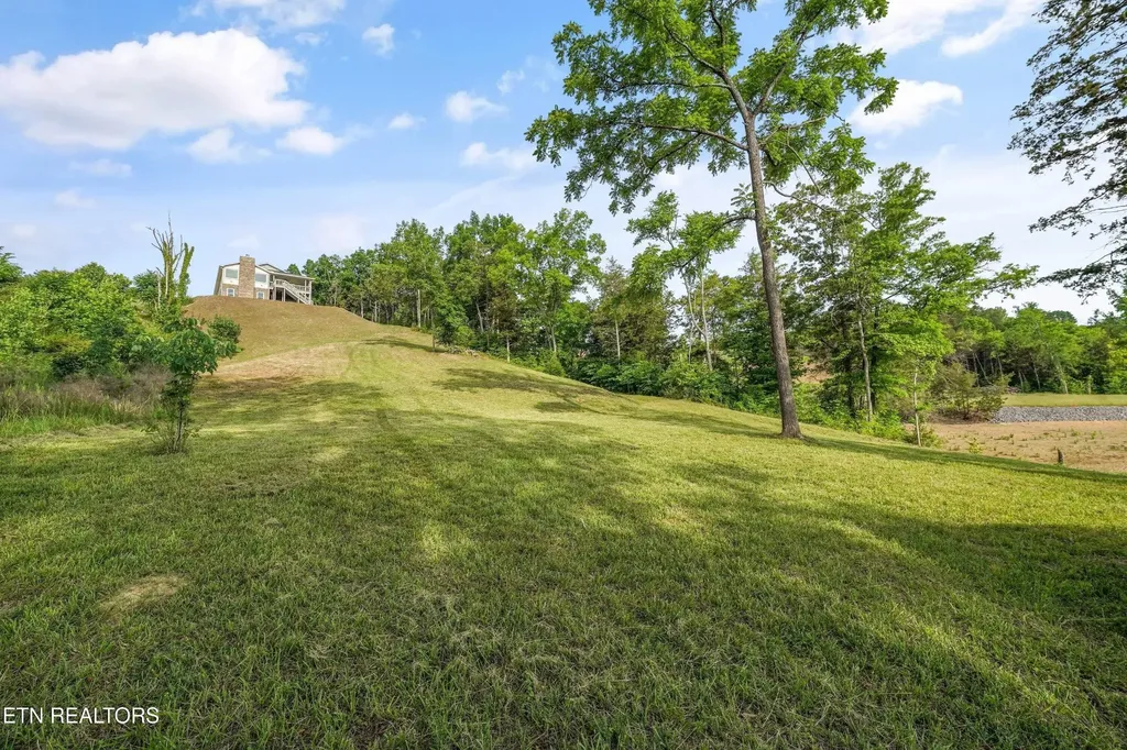 313 Sunrise Trail Dandridge TN 37725