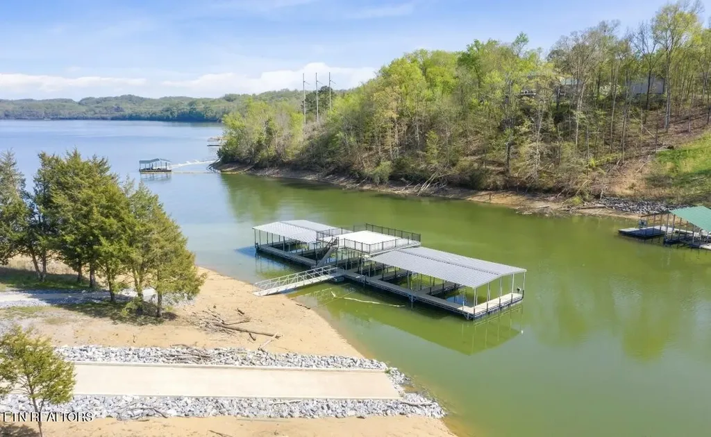 313 Sunrise Trail Dandridge TN 37725