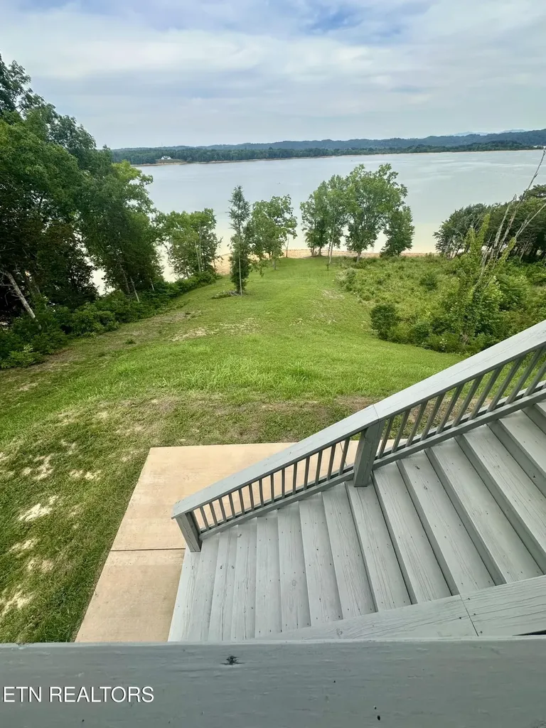 313 Sunrise Trail Dandridge TN 37725