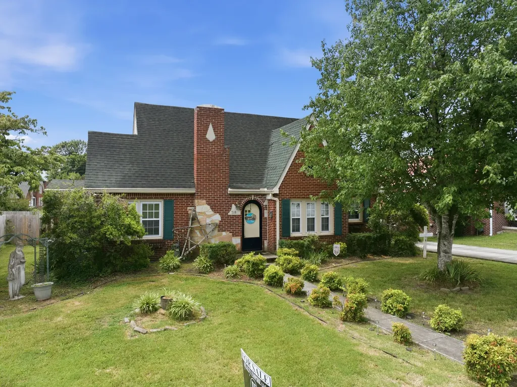 518 Jefferson Ave, E Carthage TN 37030