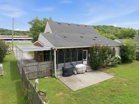 518 Jefferson Ave, E Carthage TN 37030