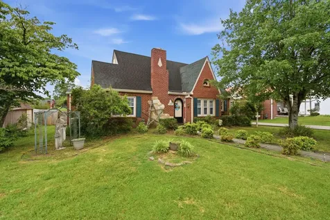 518 Jefferson Ave, E Carthage TN 37030