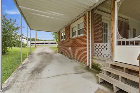 518 Jefferson Ave, E Carthage TN 37030