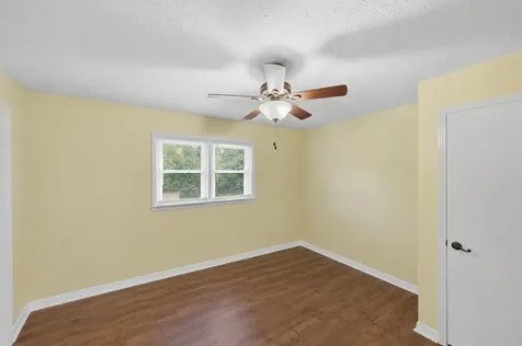 944 Brooksie Thompson Road Decaturville TN 38329