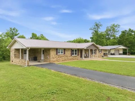 944 Brooksie Thompson Road Decaturville TN 38329