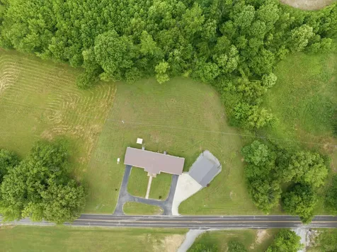 944 Brooksie Thompson Road Decaturville TN 38329