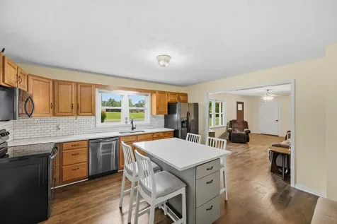 944 Brooksie Thompson Road Decaturville TN 38329