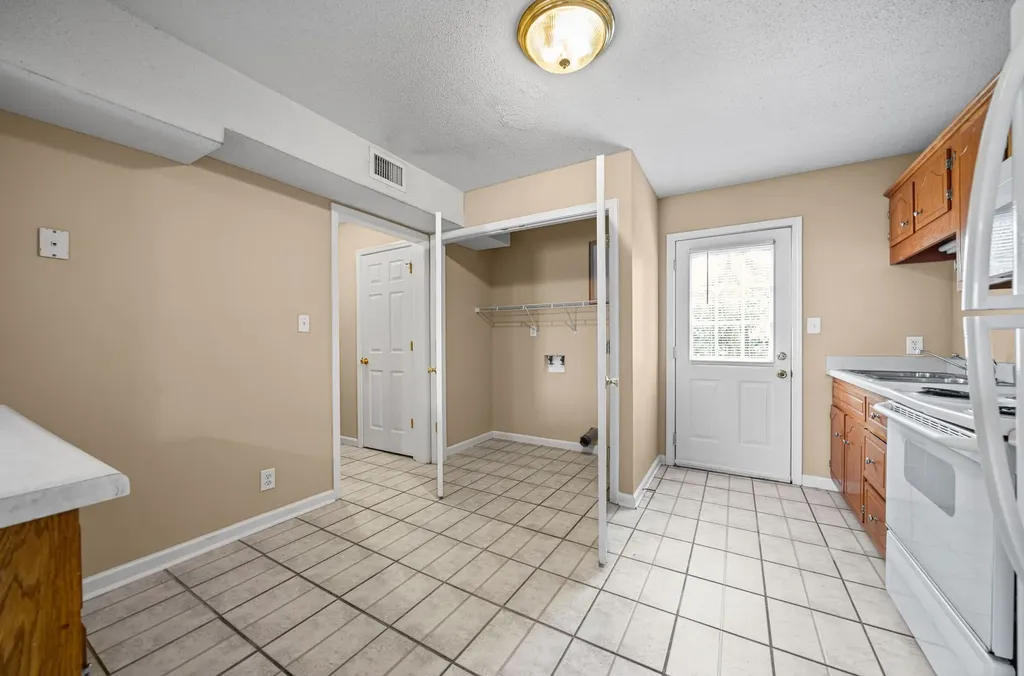 3285 Tower Drive Clarksville TN 37042