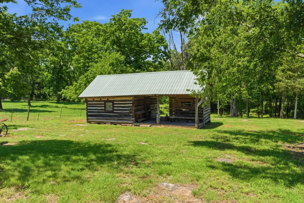 238 Zieglers Fort Road Gallatin TN 37066