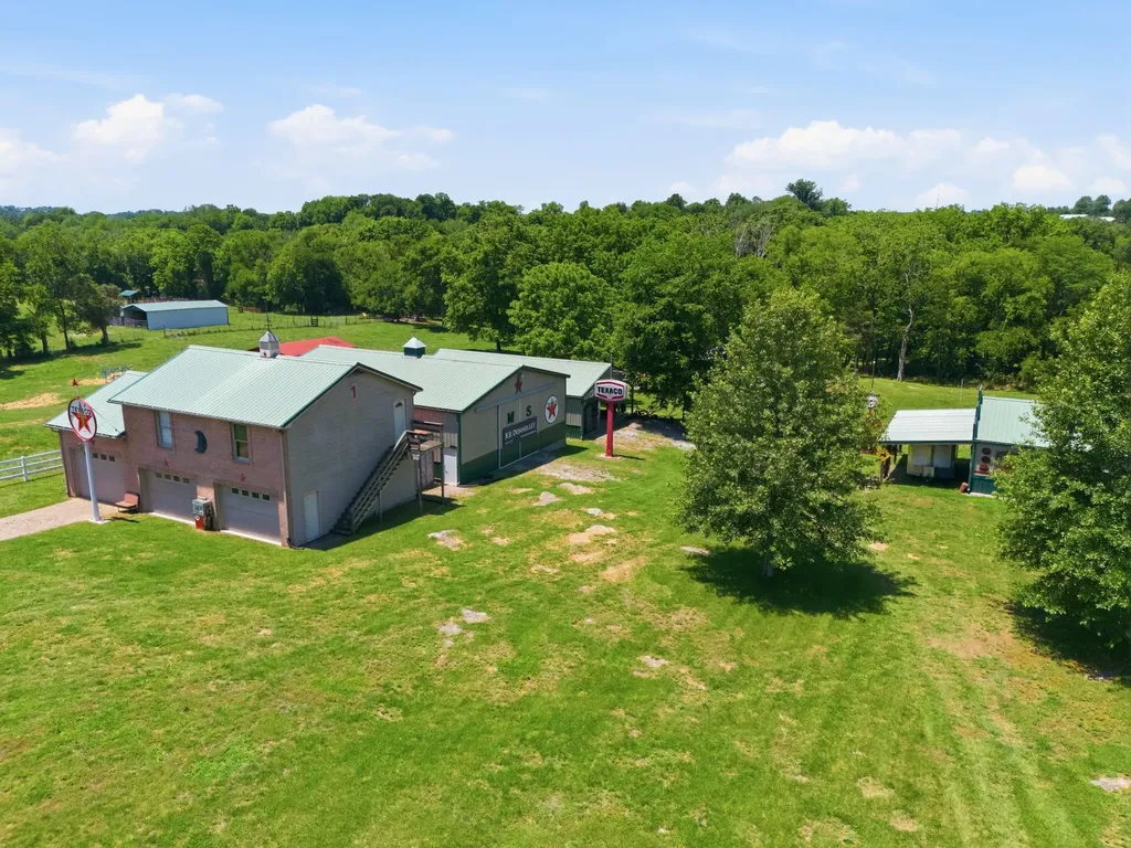 238 Zieglers Fort Road Gallatin TN 37066