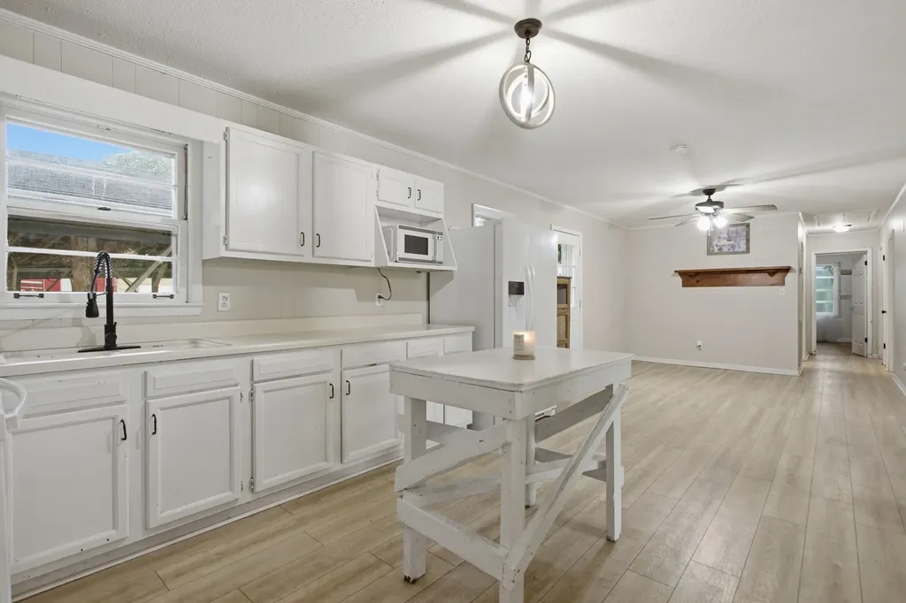 2040 Glencoe Road Culleoka TN 38451