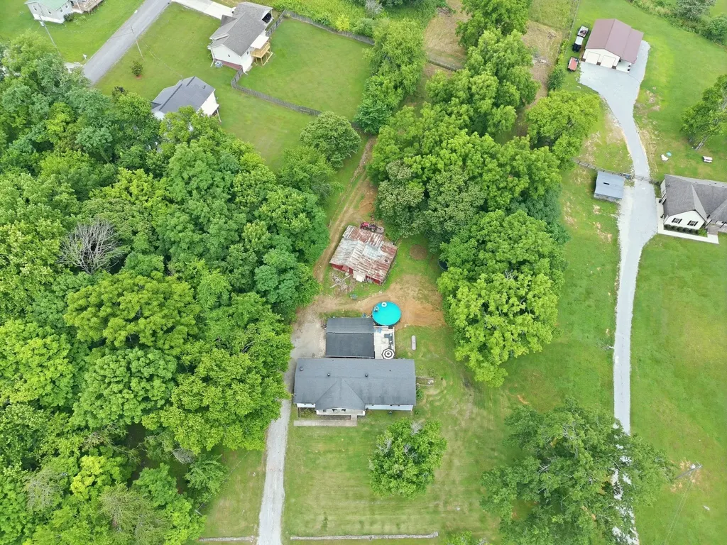 2040 Glencoe Road Culleoka TN 38451