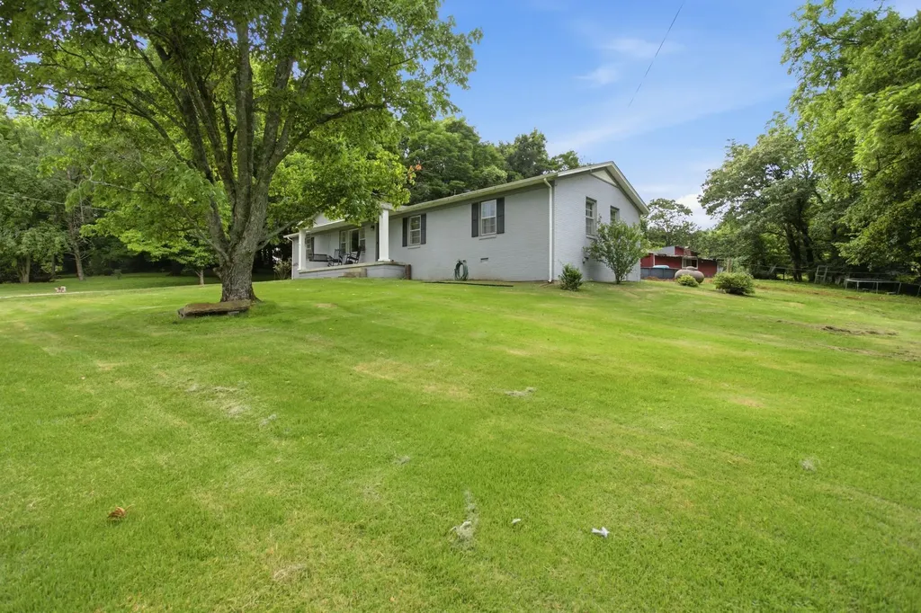 2040 Glencoe Road Culleoka TN 38451