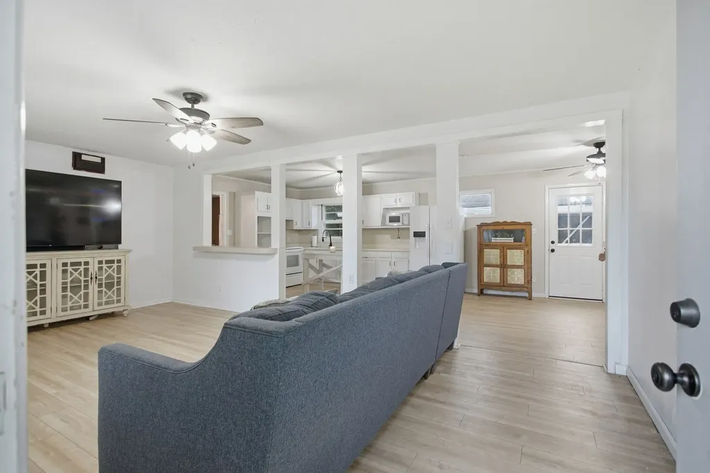 2040 Glencoe Road Culleoka TN 38451