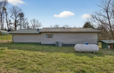 79 Evans Lane Spencer TN 38585