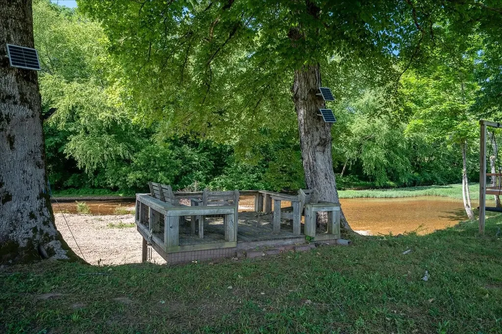 322 Creekside Lane Westpoint TN 38486