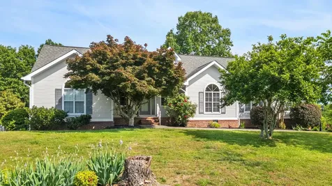 6601 Woody Cove Lane Harrison TN 37341