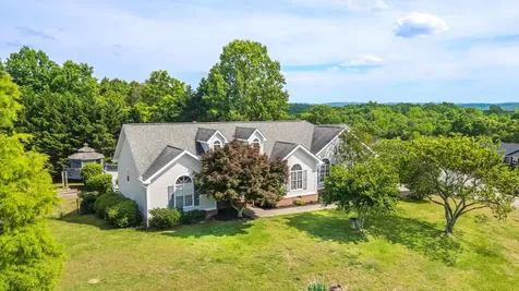 6601 Woody Cove Lane Harrison TN 37341