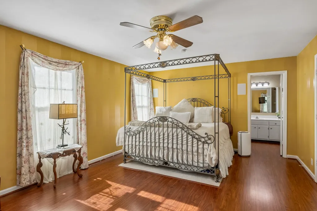 1105 Blythe Ct, E Nashville TN 37221