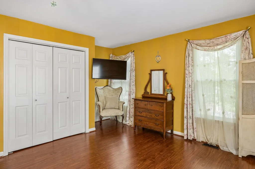 1105 Blythe Ct, E Nashville TN 37221