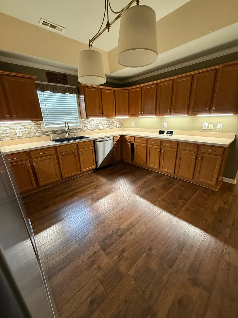 1311 Crofton Park Court Columbia TN 38401