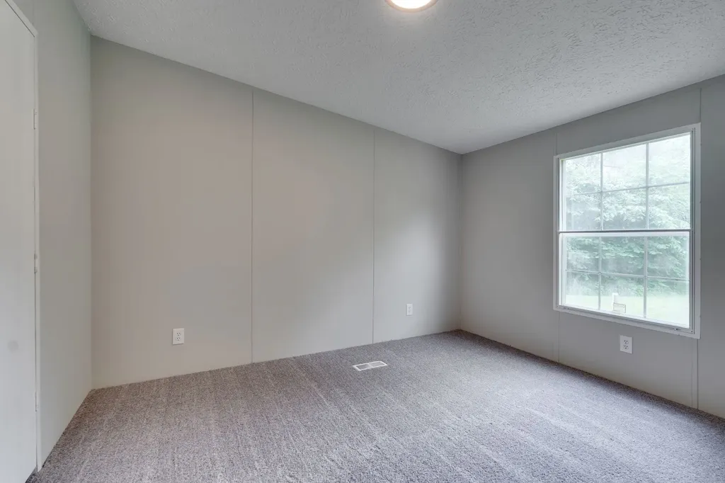 208 Rhoads Lane Hillsboro TN 37342