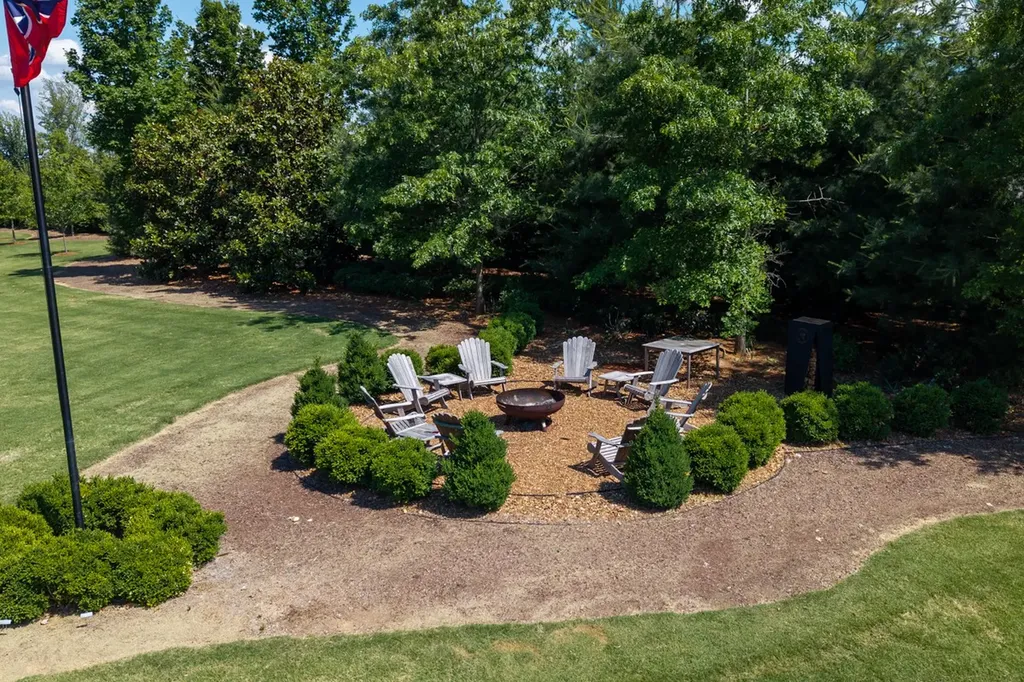5019 Hilltop Lane College Grove TN 37046