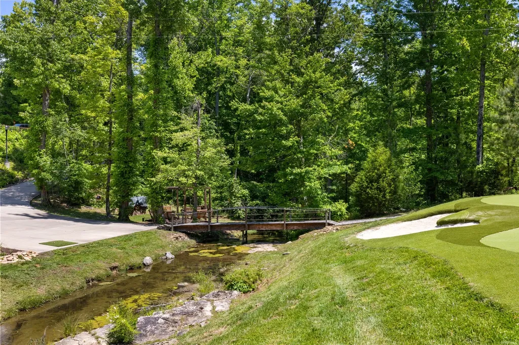 7646 Highway 100 Bon Aqua TN 37025