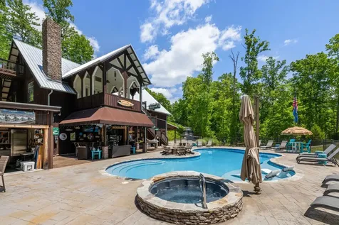7646 Highway 100 Bon Aqua TN 37025