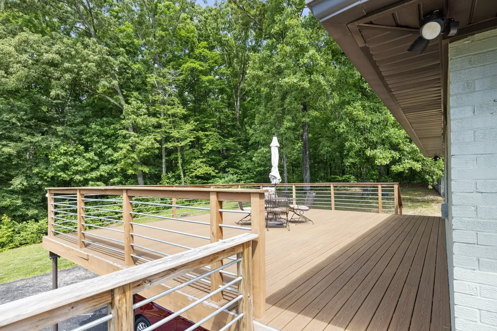 7623 Highway 100 Bon Aqua TN 37025