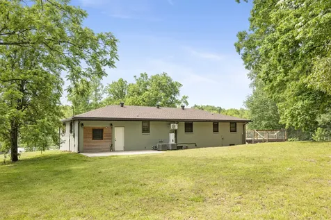 7623 Highway 100 Bon Aqua TN 37025