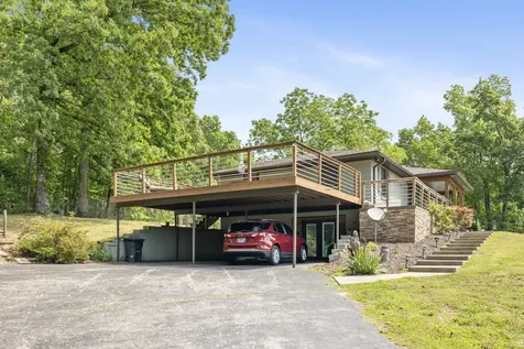 7623 Highway 100 Bon Aqua TN 37025