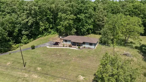 7623 Highway 100 Bon Aqua TN 37025