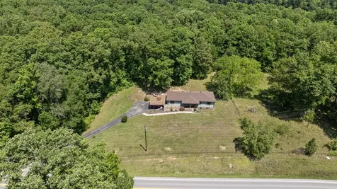 7623 Highway 100 Bon Aqua TN 37025