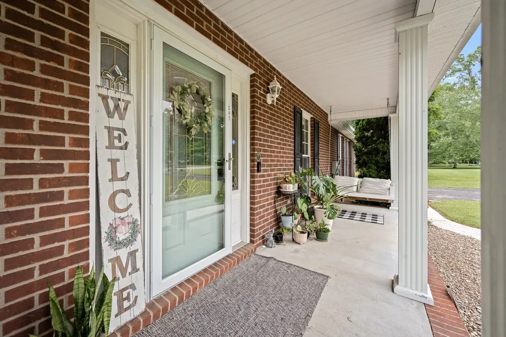 103 Thomas Street Manchester TN 37355
