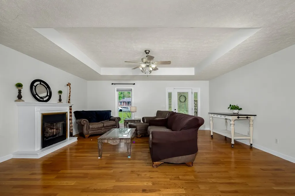 103 Thomas Street Manchester TN 37355