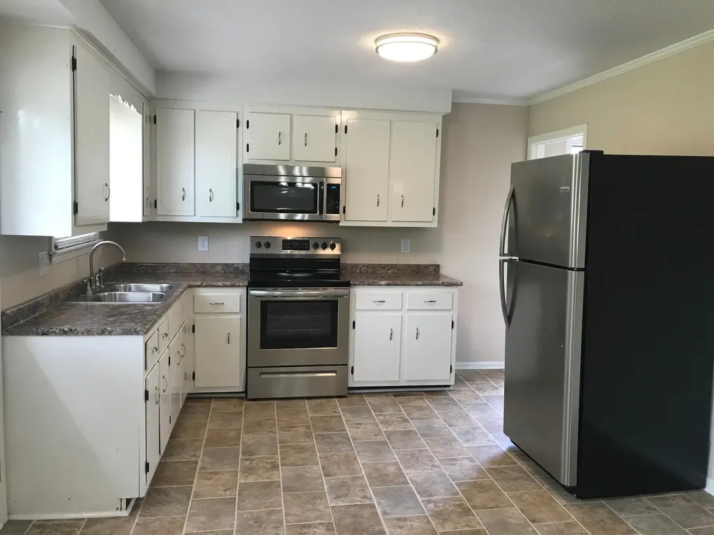 808 Bedford Drive Clarksville TN 37042