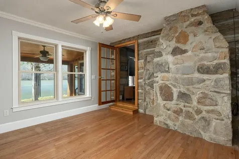 7286 Mullins Cove Road Whitwell TN 37397