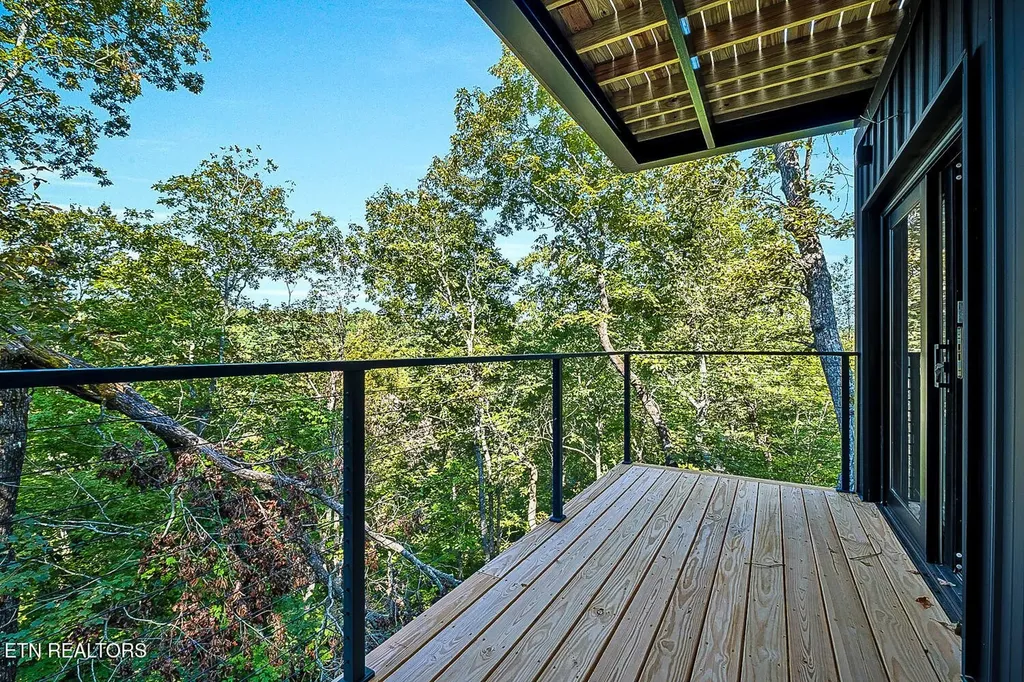 551 Soft Ridge Road Celina TN 38551