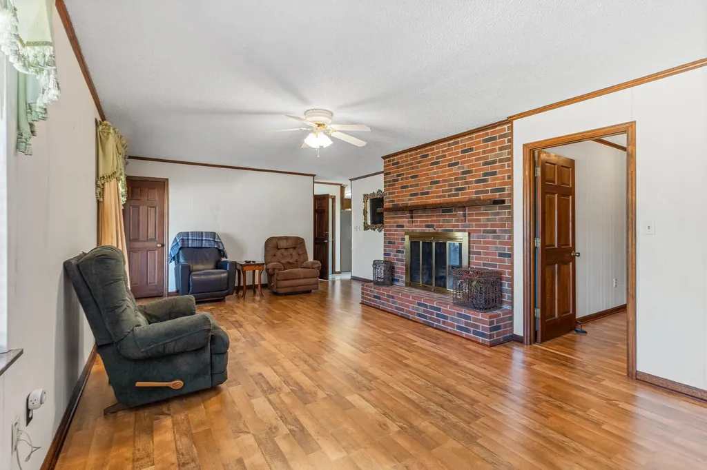 380 County Road 709 Riceville TN 37370